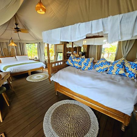 Palau Carolines Resort Koror Exterior photo