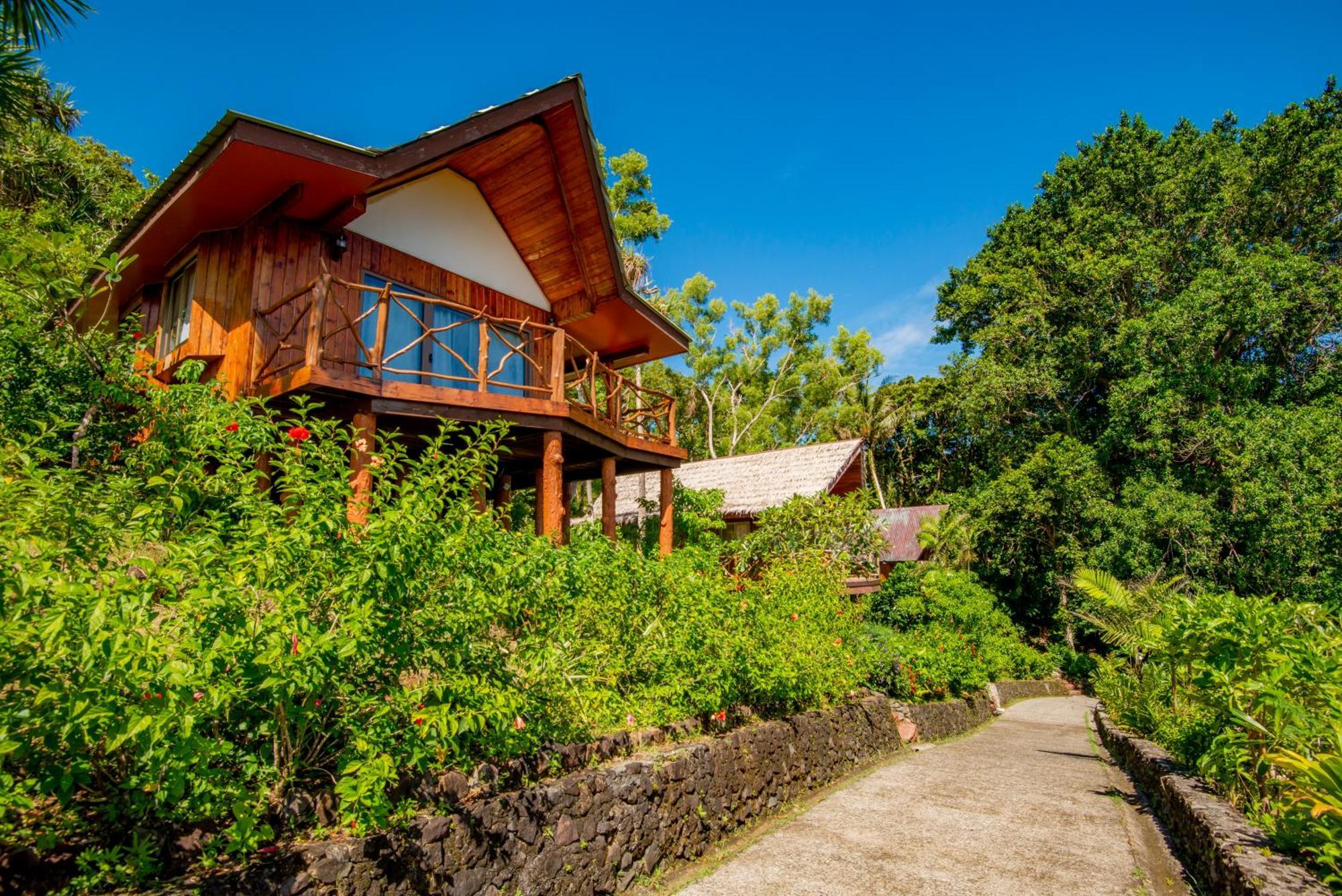 Palau Carolines Resort Koror Exterior photo